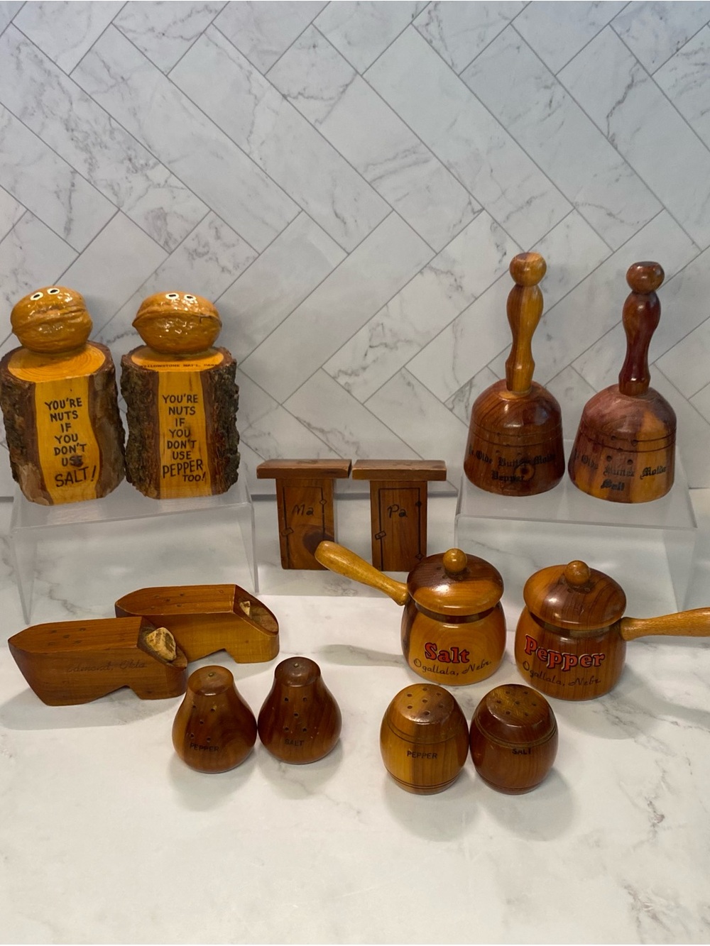 🧂7 Sets of Vintage Wooden Salt and Pepper Shakers